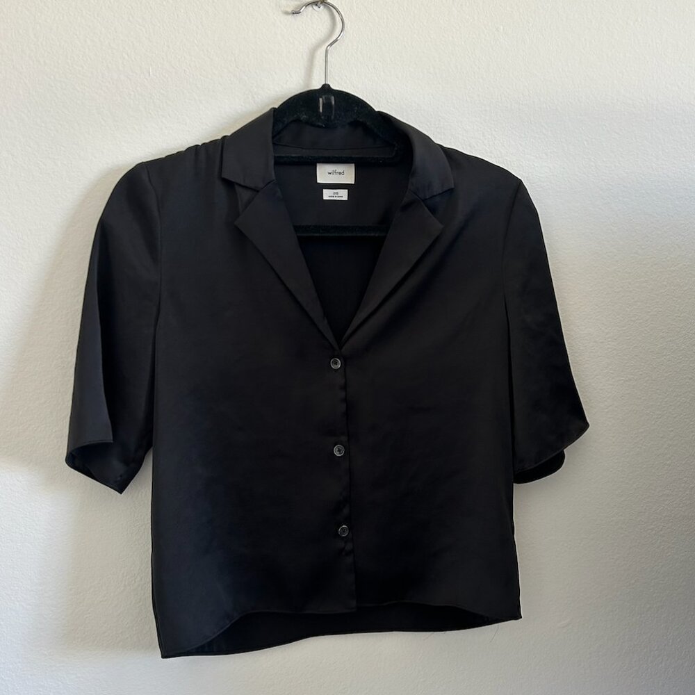 🌸DONATING 9/28🌸 Wilfred Beso Satin Shirt from Aritzia